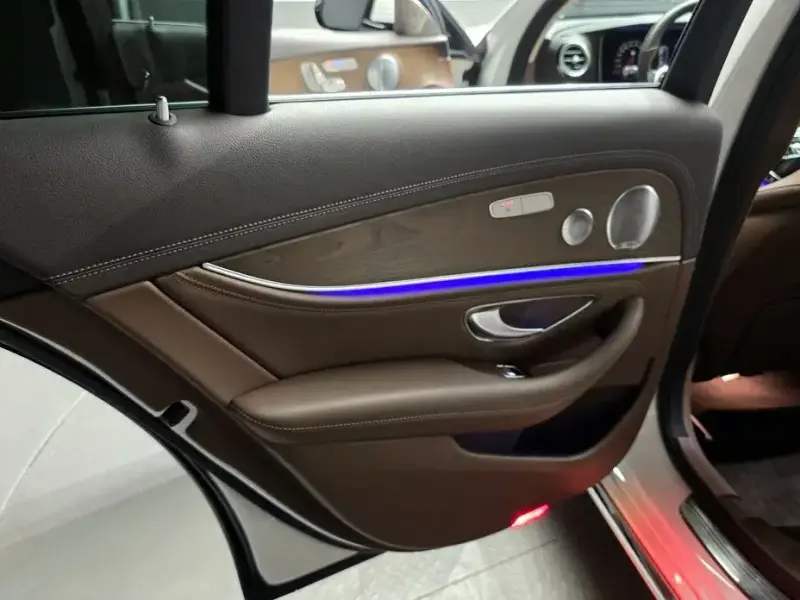 2019 Mercedes-Benz E-Класс с пробегом 68 672 км