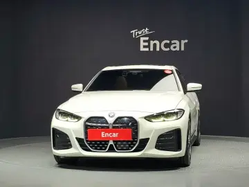 2022 BMW i4 с пробегом 106 084 км