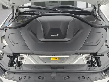 2022 BMW i4 с пробегом 106 084 км