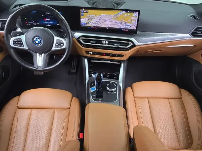 2022 BMW i4 с пробегом 106 084 км