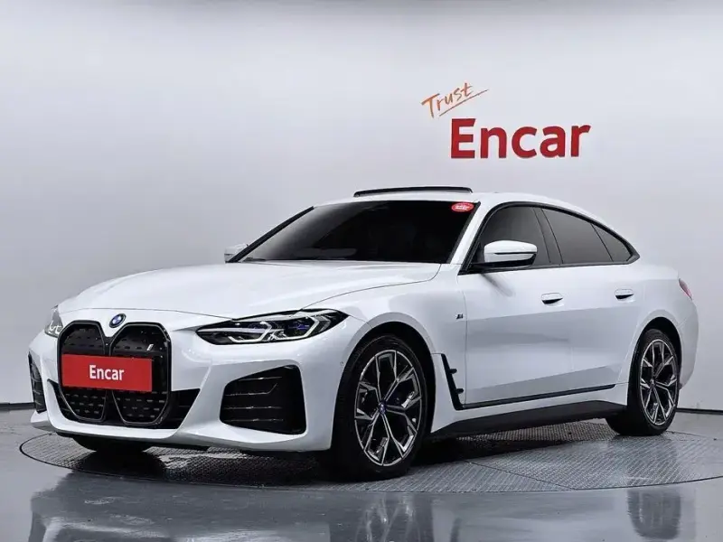 2022 BMW i4 с пробегом 84 264 км