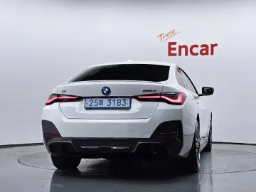2022 BMW i4 с пробегом 84 264 км