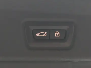 2022 BMW i4 с пробегом 106 084 км