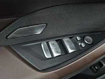 2022 BMW i4 с пробегом 84 264 км