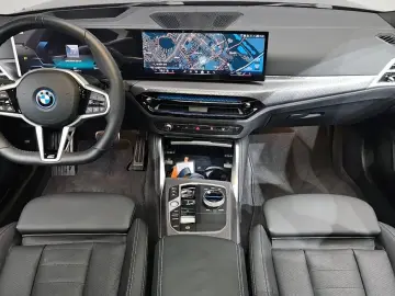 2026 BMW i4 с пробегом 8 547 км