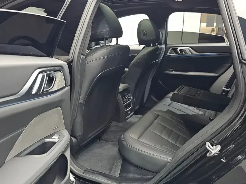 2026 BMW i4 с пробегом 8 547 км