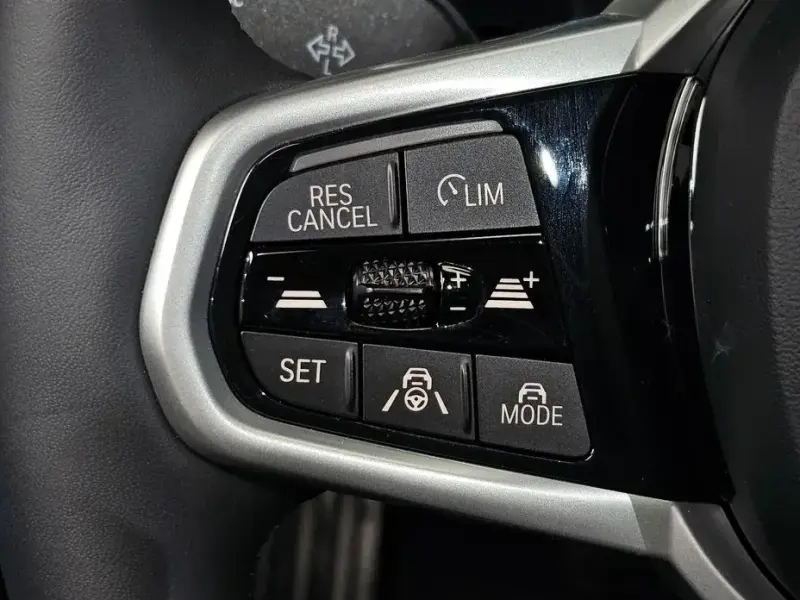 2026 BMW i4 с пробегом 8 547 км