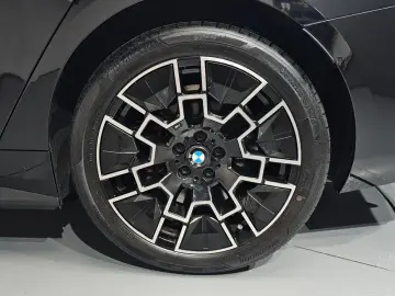 2026 BMW i4 с пробегом 8 547 км