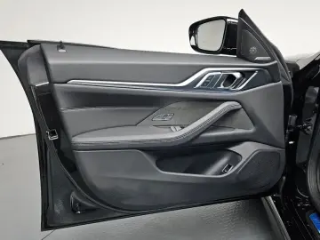 2026 BMW i4 с пробегом 8 547 км