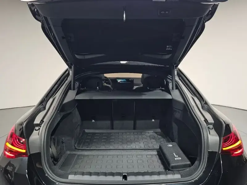 2026 BMW i4 с пробегом 8 547 км
