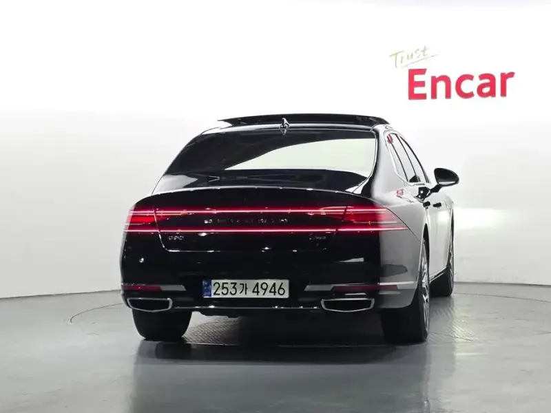 2023 Genesis G90 с пробегом 73 190 км