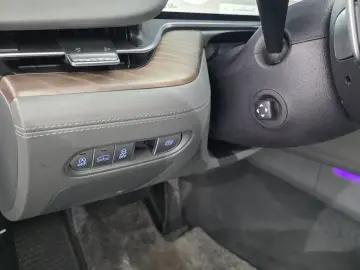 2023 Genesis G90 с пробегом 73 190 км