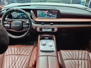 2023 Genesis G90 с пробегом 69 369 км