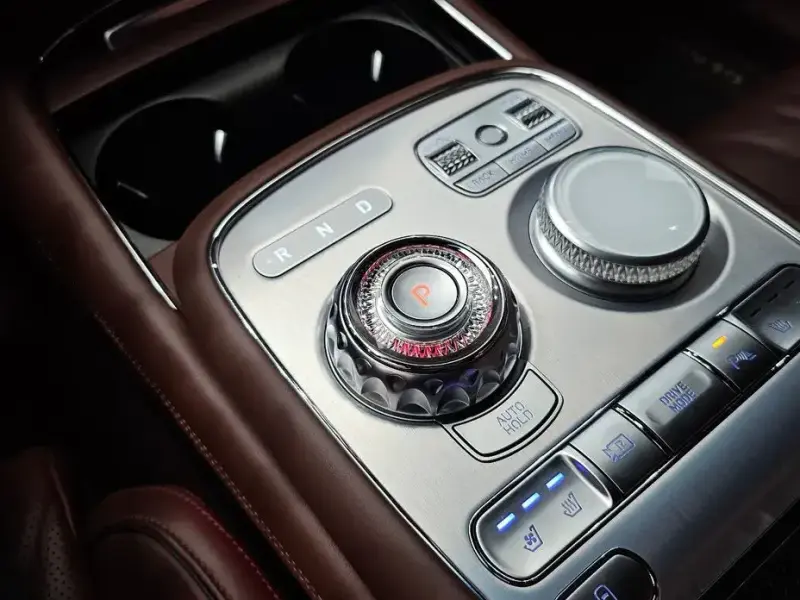 2023 Genesis G90 с пробегом 69 369 км