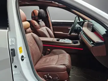 2023 Genesis G90 с пробегом 69 369 км