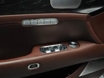 2023 Genesis G90 с пробегом 69 369 км
