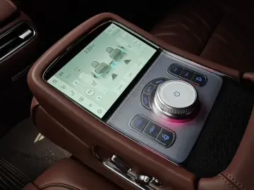 2023 Genesis G90 с пробегом 69 369 км