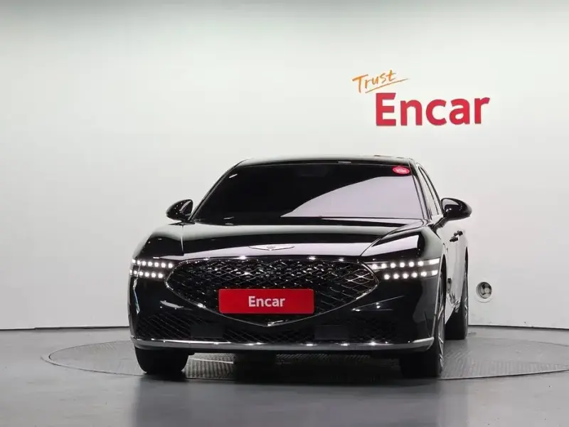 2023 Genesis G90 с пробегом 84 323 км