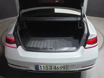 2023 Genesis G90 с пробегом 69 369 км