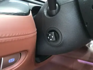 2023 Genesis G90 с пробегом 84 323 км