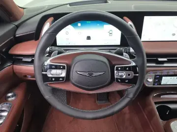 2023 Genesis G90 с пробегом 84 323 км