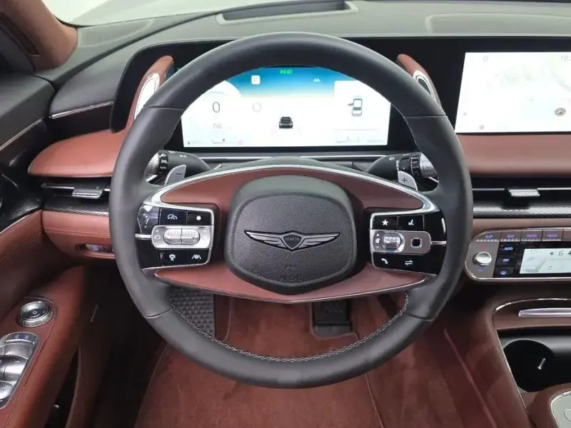 2023 Genesis G90 с пробегом 84 323 км