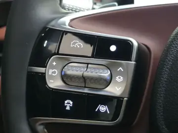 2023 Genesis G90 с пробегом 84 323 км