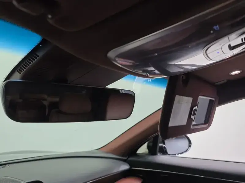 2023 Genesis G90 с пробегом 84 323 км