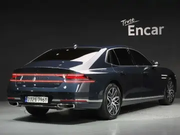 2023 Genesis G90 с пробегом 40 632 км