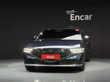 2023 Genesis G90 с пробегом 40 632 км