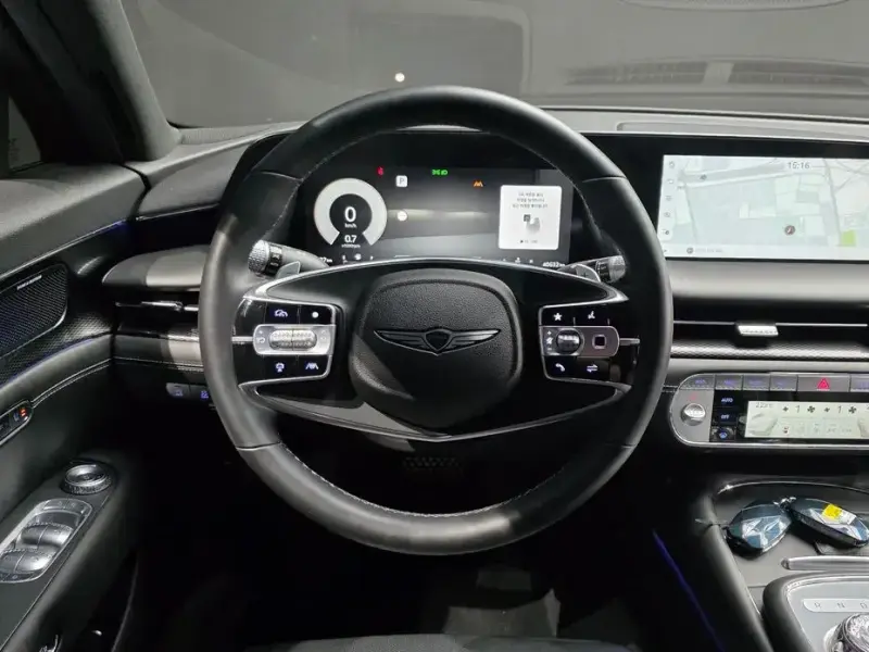 2023 Genesis G90 с пробегом 40 632 км