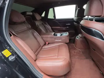 2023 Genesis G90 с пробегом 84 323 км
