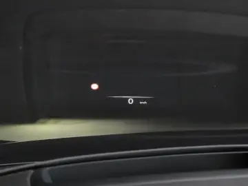 2023 Genesis G90 с пробегом 40 632 км