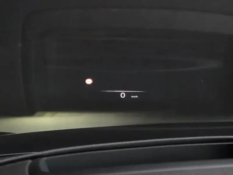2023 Genesis G90 с пробегом 40 632 км