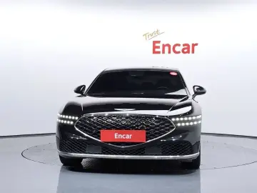 2023 Genesis G90 с пробегом 50 023 км