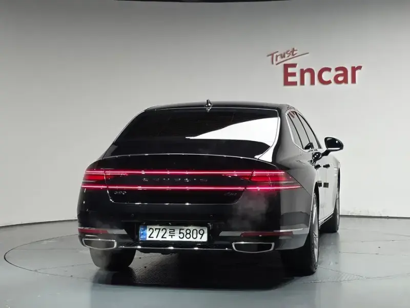 2023 Genesis G90 с пробегом 25 025 км