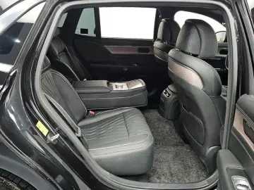 2023 Genesis G90 с пробегом 50 023 км