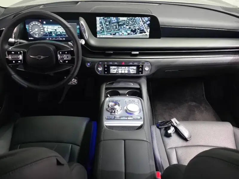 2023 Genesis G90 с пробегом 25 025 км