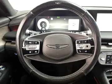 2023 Genesis G90 с пробегом 50 023 км