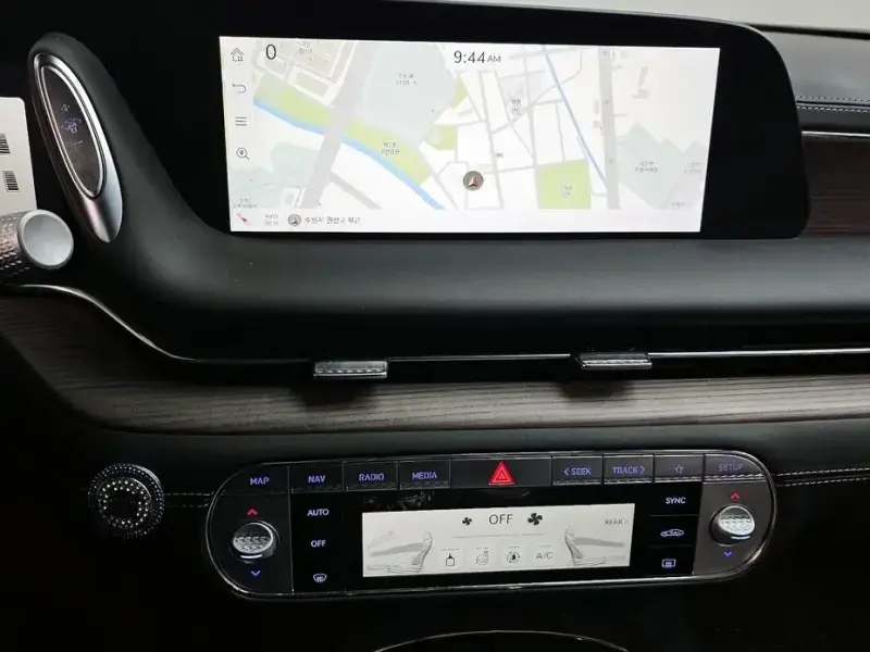 2023 Genesis G90 с пробегом 50 023 км