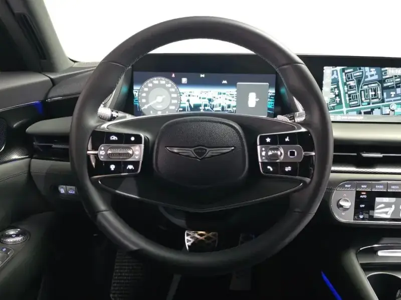 2023 Genesis G90 с пробегом 25 025 км