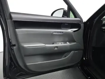 2023 Genesis G90 с пробегом 25 025 км