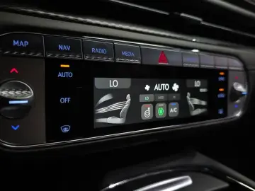 2023 Genesis G90 с пробегом 25 025 км