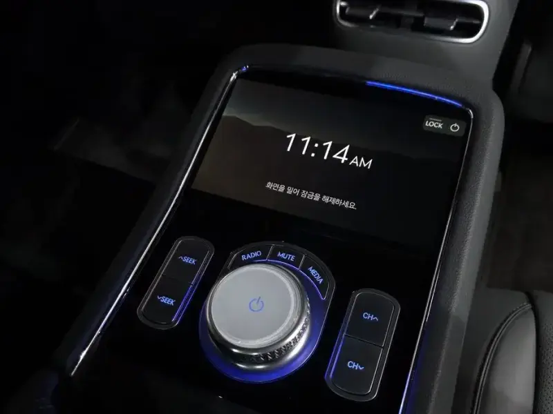 2023 Genesis G90 с пробегом 25 025 км