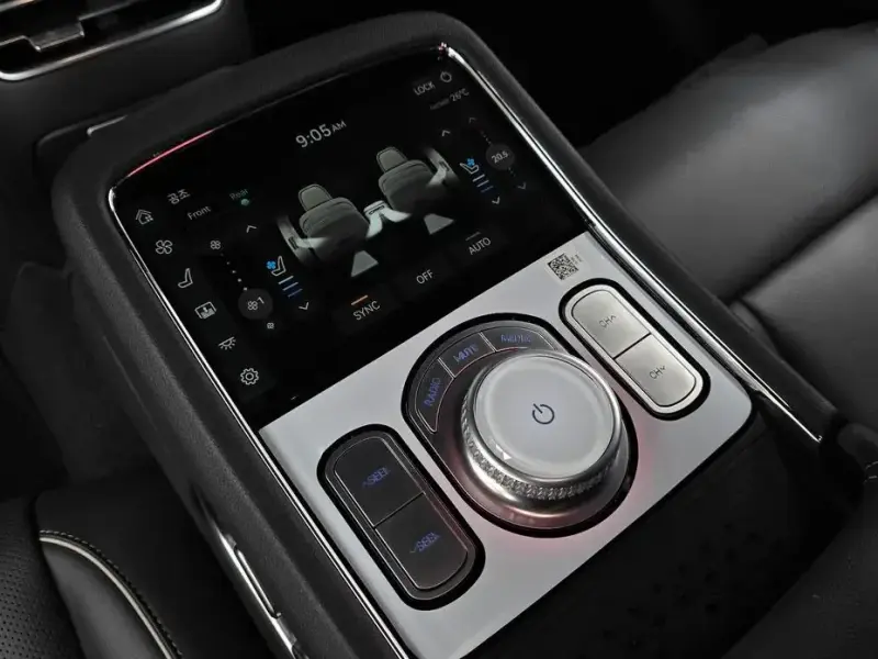 2023 Genesis G90 с пробегом 27 674 км