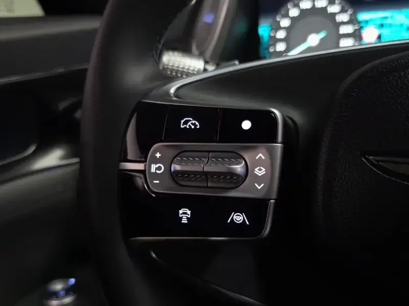 2023 Genesis G90 с пробегом 25 025 км