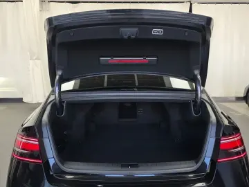 2023 Genesis G90 с пробегом 27 674 км