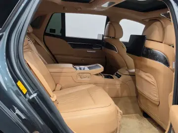 2023 Genesis G90 с пробегом 33 197 км