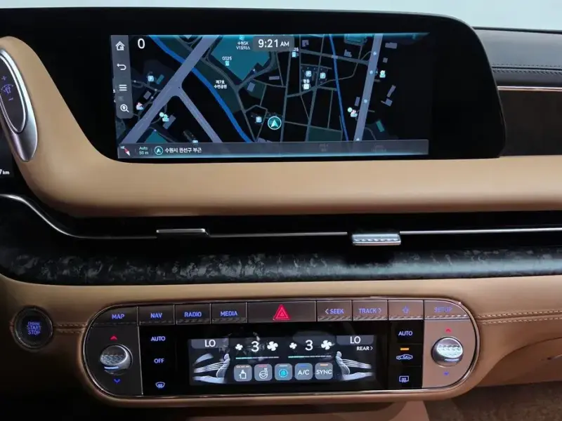 2023 Genesis G90 с пробегом 33 197 км