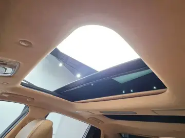 2023 Genesis G90 с пробегом 33 197 км